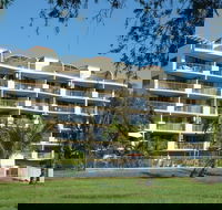 Sails Resort on Golden Beach - Holiday Find