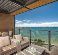Oaks Redcliffe Mon Komo Suites - Holiday Find