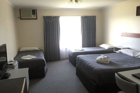 Warragul Views Motor Inn - Holiday Find 7
