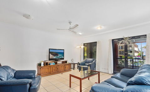 Arrival Accommodation Centre - Holiday Find 1