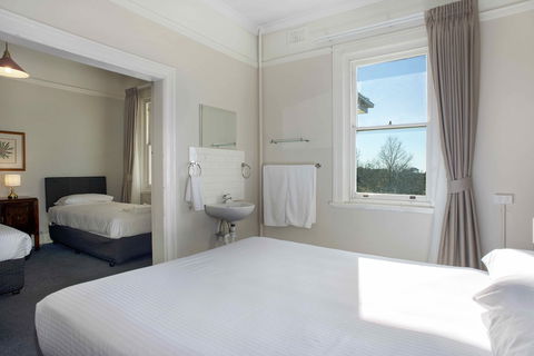The Grand View Hotel - Holiday Find 6