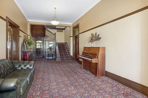 The Grand View Hotel - Holiday Find 1