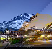 at Water's Edge Resort - Holiday Find