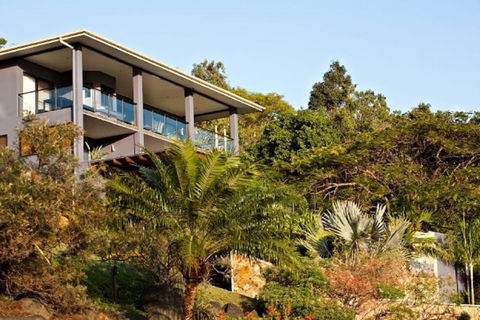 At Waterfront Whitsunday Retreat - Holiday Find 1