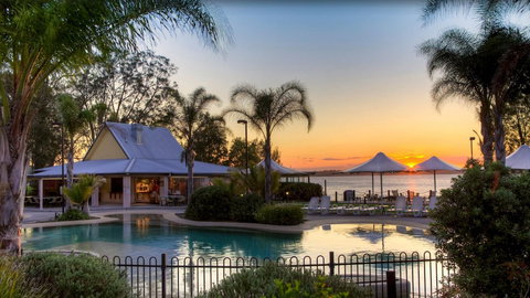 Raffertys Resort - Holiday Find 1