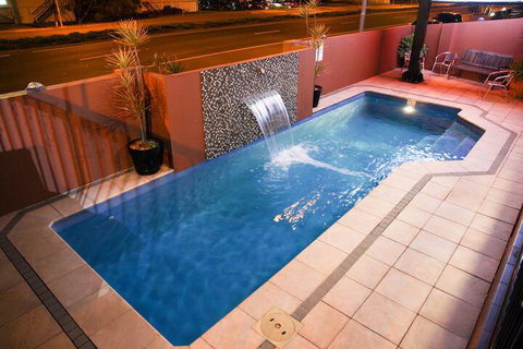 Rocky Resort Motor Inn - Holiday Find 5