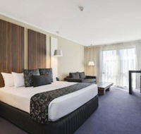 Quality Hotel Taylors Lakes - Holiday Find