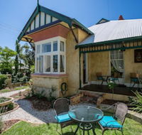 Danum House B  B - Holiday Find