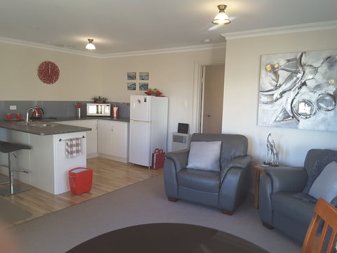 On The Terrace - Holiday Find 6