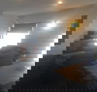 Penguin Seaside Motel - Holiday Find