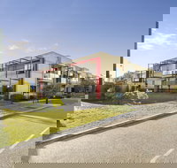 Quest Moorabbin - Holiday Find