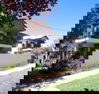 Charles Sturt Suites  Apartments - Holiday Find