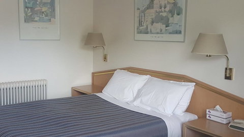 Moe Parklands Motel - Holiday Find 6