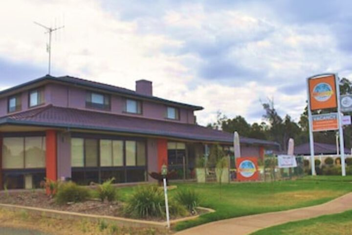 Moama NSW Holiday Find