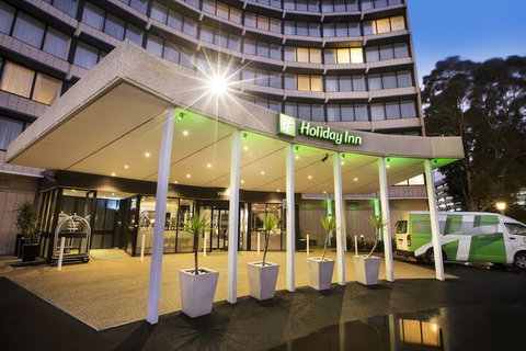Holiday Inn Melbourne Airport, An IHG Hotel - Holiday Find 1