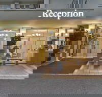 The Peninsula Riverside Serviced Apartments - Holiday Find