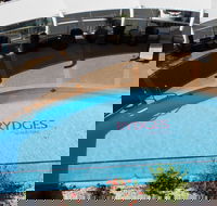 Rydges Gladstone