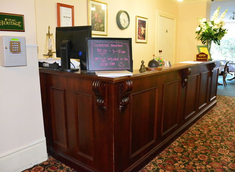 Toorak Manor - Holiday Find 2