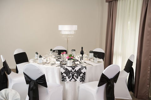 Ibis Styles Adelaide Manor - Holiday Find 6
