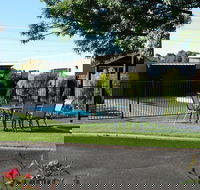 Mitchell on Main Motel  Apartments - Holiday Find