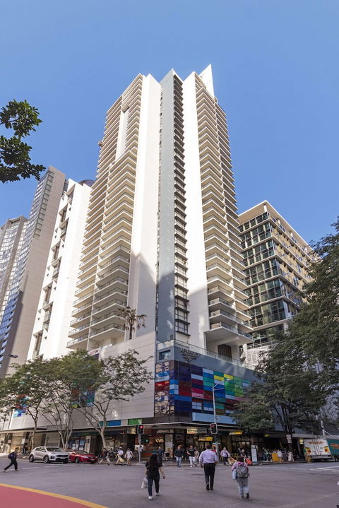 IStay River City Brisbane - Holiday Find 0