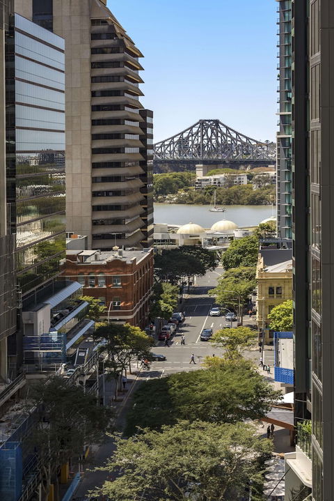 IStay River City Brisbane - Holiday Find 6