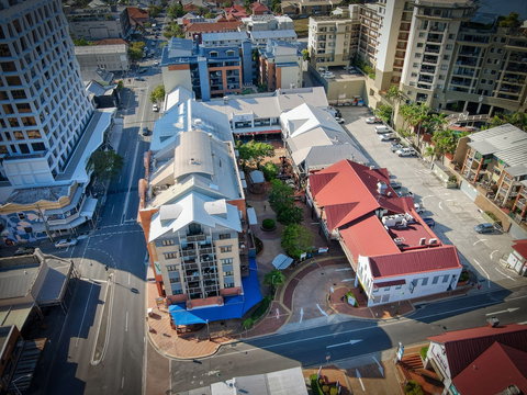 Central Brunswick Apartment Hotel - Holiday Find 5