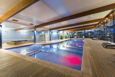 Novotel Canberra - Holiday Find 7