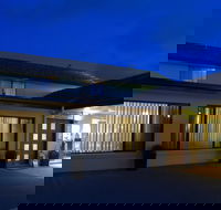Country Plaza Queanbeyan - Holiday Find