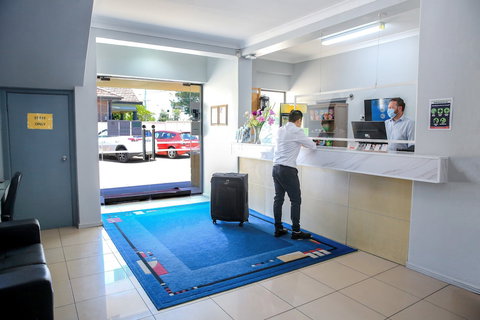 Metro Inn Ryde - Holiday Find 6