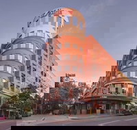 Adina Apartment Hotel Sydney Surry Hills - Holiday Find