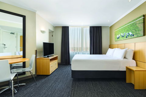 Travelodge Hotel Bankstown Sydney - Holiday Find 5
