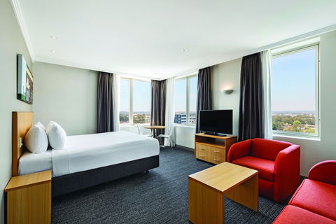Travelodge Hotel Bankstown Sydney - Holiday Find 4
