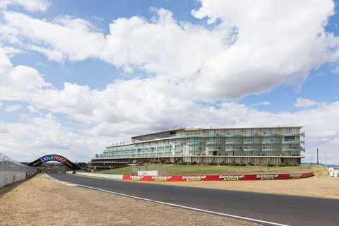 Rydges Mount Panorama Bathurst - Holiday Find 5