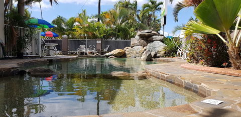 Reef Palms Motel - Holiday Find 2