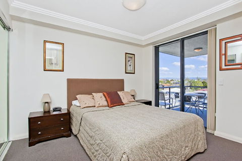 Aqualine Apartments - Holiday Find 3