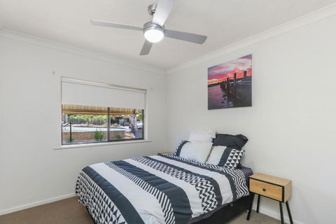 Gossan Street Units - Holiday Find 3