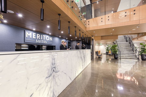Meriton Suites North Sydney - Holiday Find 5
