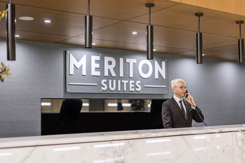 Meriton Suites North Sydney - Holiday Find 3