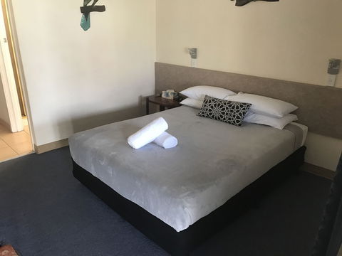 Nanango Star Motel - Holiday Find 5