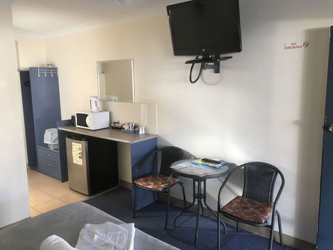 Nanango Star Motel - Holiday Find 4