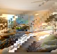 Lakeside Suites 4 - Holiday Find