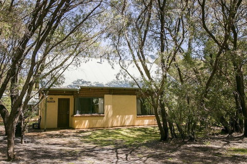 Wyadup Brook Cottages - Holiday Find 3
