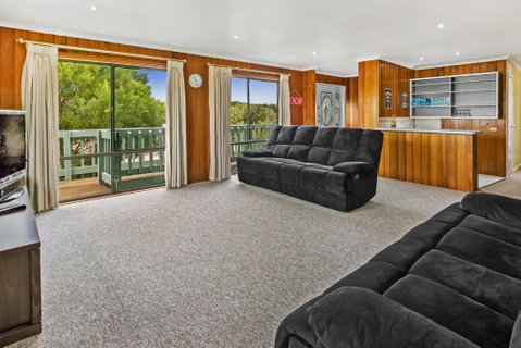 Fairview On Fairhills - Holiday Find 1