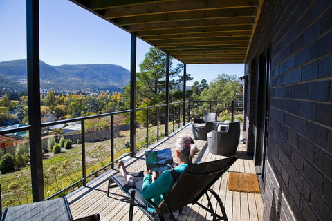 New Norfolk Apartments - Holiday Find 3