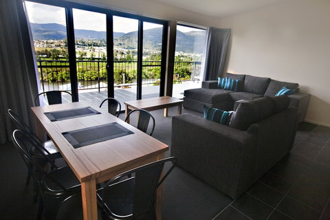 New Norfolk Apartments - Holiday Find 0