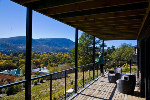 New Norfolk Apartments - Holiday Find 2