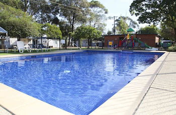 Nagambie Caravan Park & Motel - Holiday Find 5