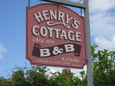 Henrys Cottage - Holiday Find 2