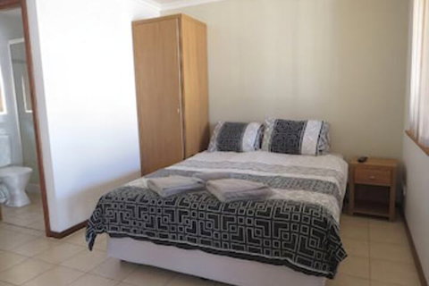 Blackrock Tourist Park - Holiday Find 4